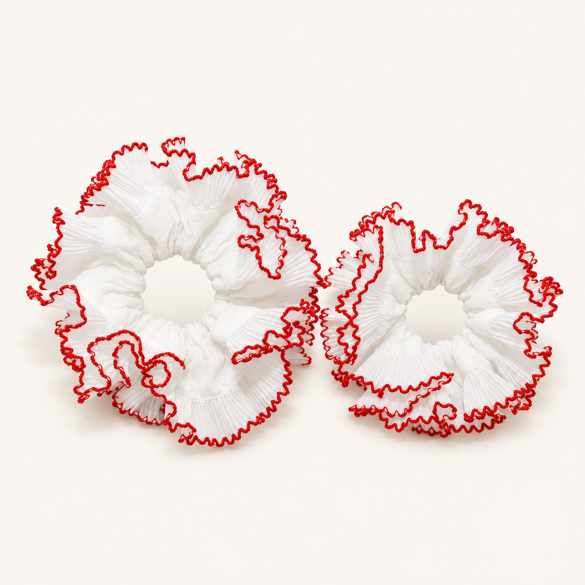 Cherry-Edge Snow White Ruffle Scrunchie